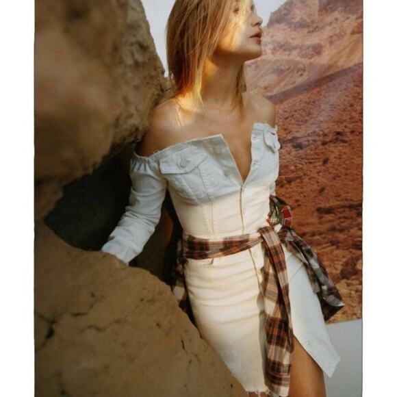 NWT MOTHER X CAROLYN MURPHY Limited
Edition Uncovered Knee Fray Dress, XS - Picture 12 of 12